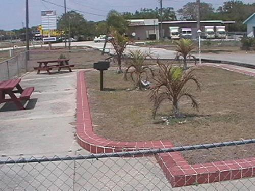 Travel Inn Of סברינג מראה חיצוני תמונה
