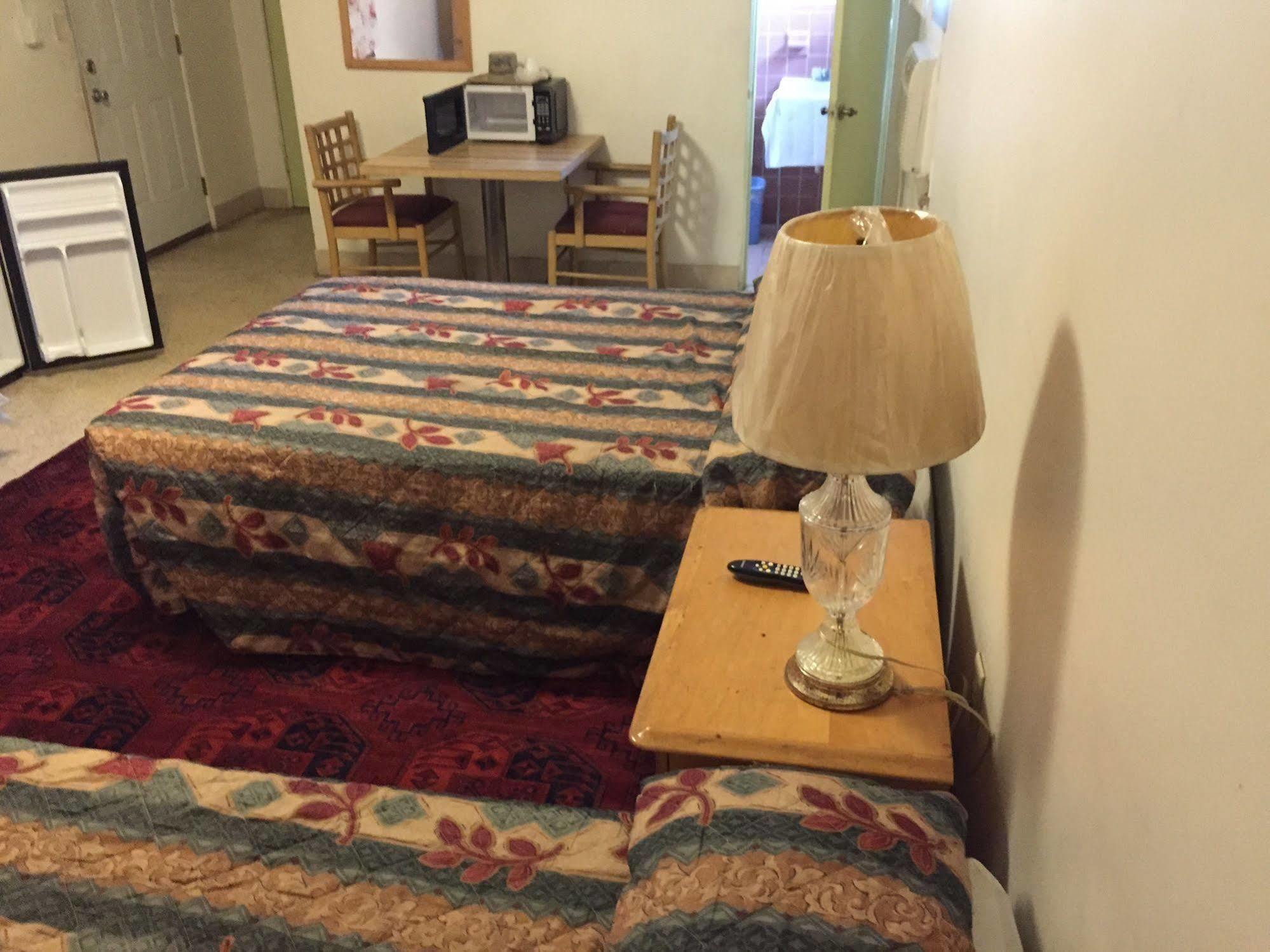 Travel Inn Of סברינג מראה חיצוני תמונה