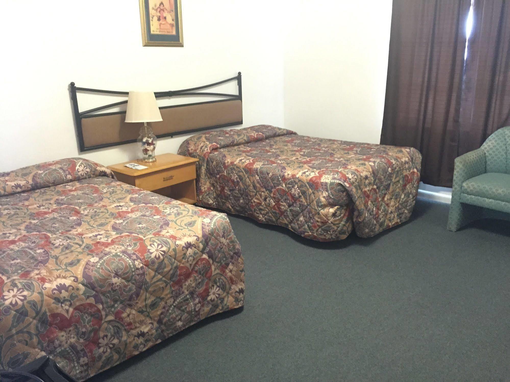 Travel Inn Of סברינג מראה חיצוני תמונה